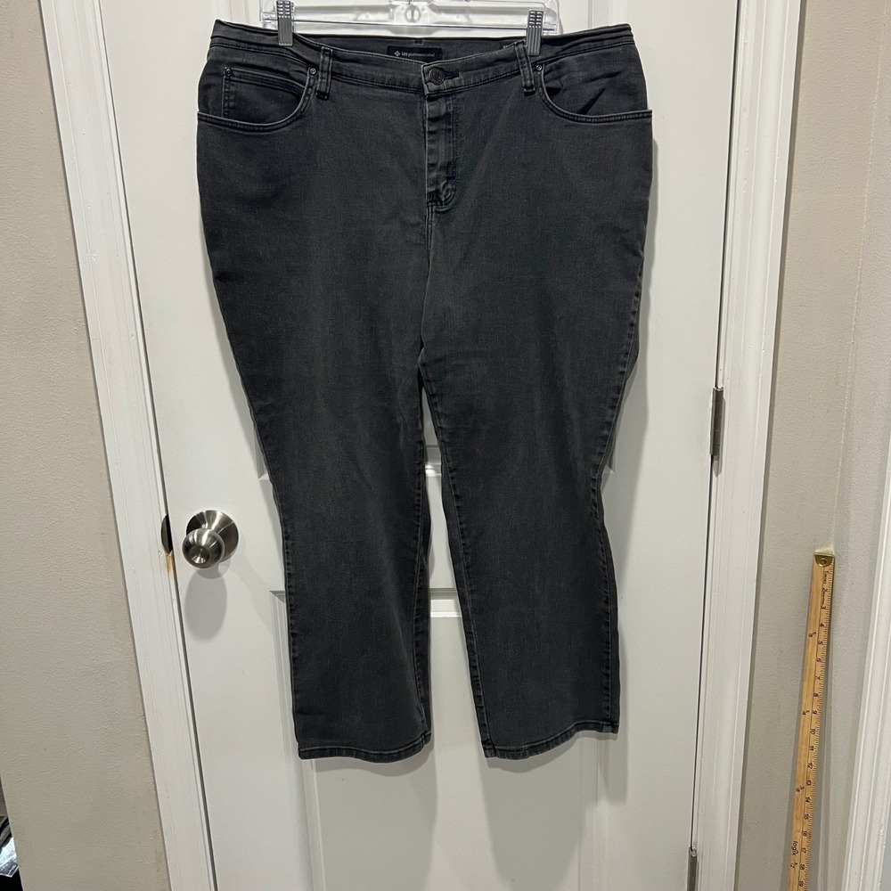 Lee Womens Straight Leg Relaxed Fit Black Jeans 18W Petite Flawed‎